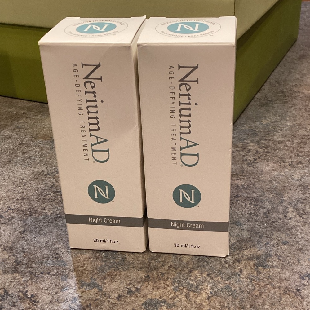 NeriumAD Night Cream - Cream and Gray